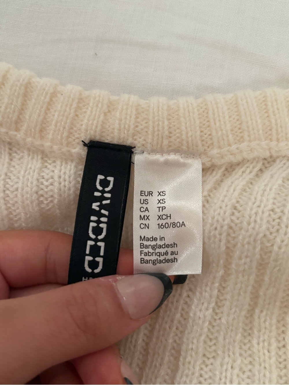 H&M Divided Cream Ribbed Button-Front Cardigan - Picture 2 of 2